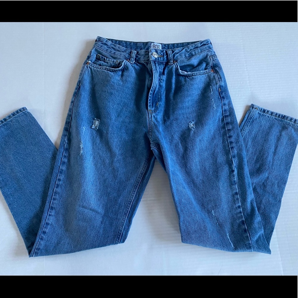 Urban Outfitters BDG Mom jeans size 28